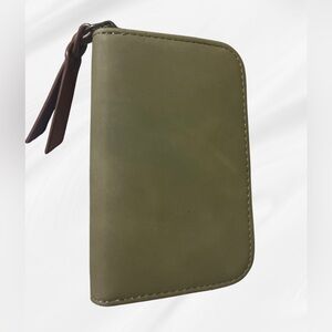 NWOT! Universal Thread Olive Green Zip-Around Wallet